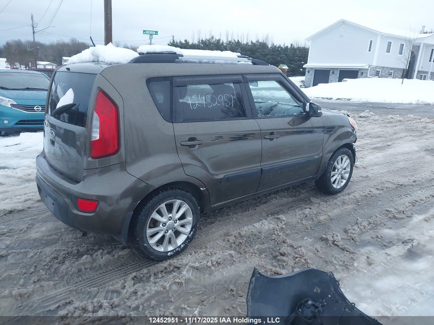 KNDJT2A67C7368634 2012 KIA SOUL photo no. 4
