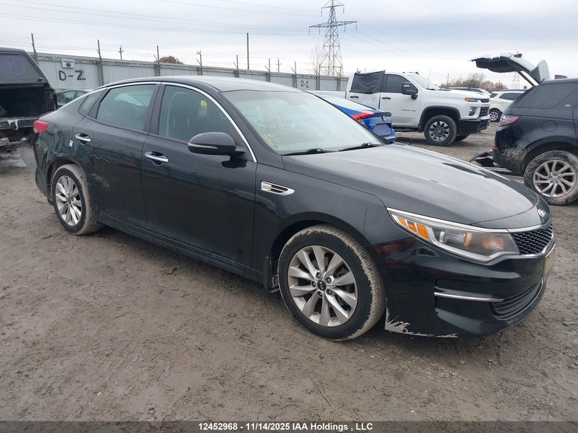5XXGT4L35GG080858 2016 KIA OPTIMA photo no. 2