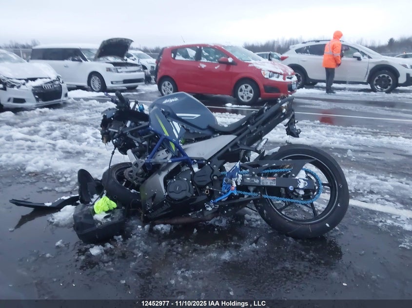 2022 Kawasaki Ex400 VIN: JKAEXKG19NDAG7121 Lot: 12452977