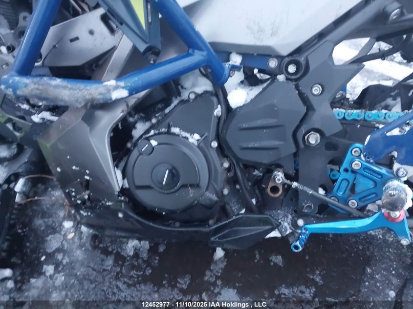 2022 Kawasaki Ex400 VIN: JKAEXKG19NDAG7121 Lot: 12452977