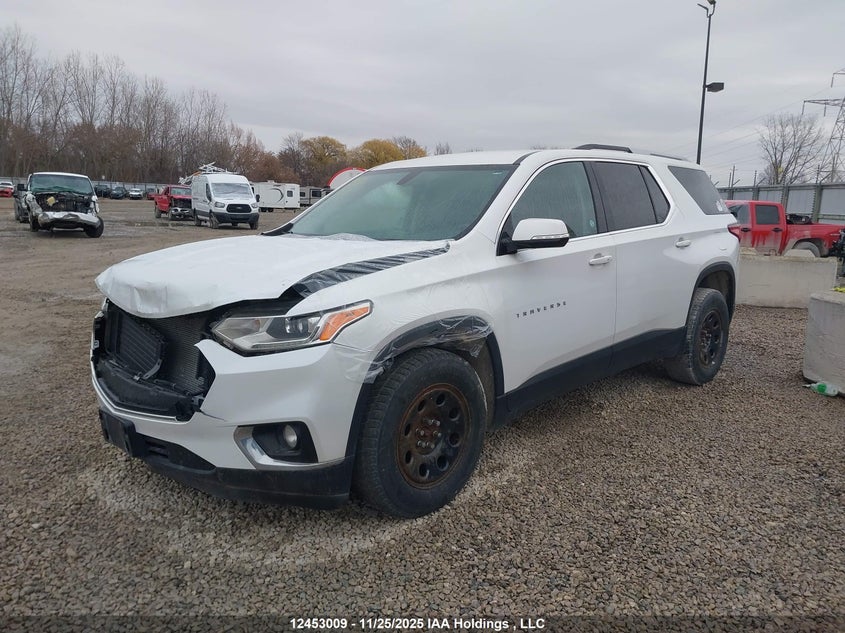 1GNEVGKW1JJ256331 2018 CHEVROLET TRAVERSE photo no. 2