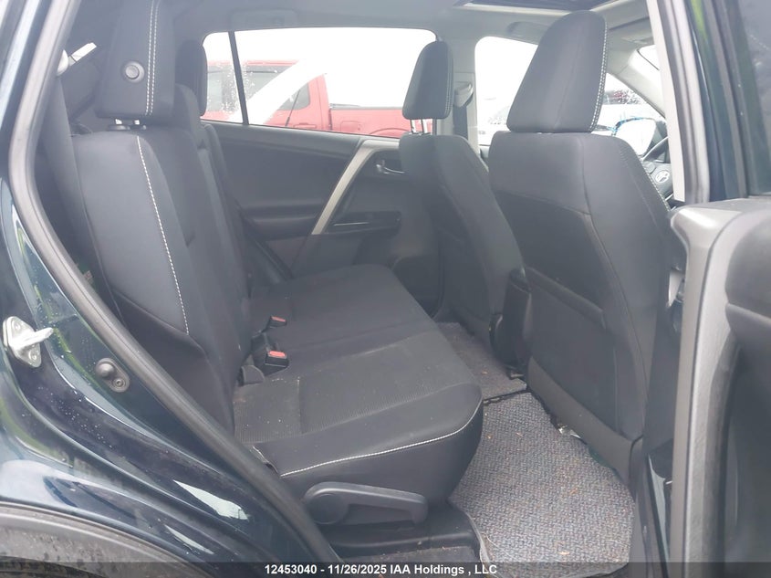 2018 Toyota Rav4 Xle VIN: 2T3RFREV6JW806128 Lot: 12453040