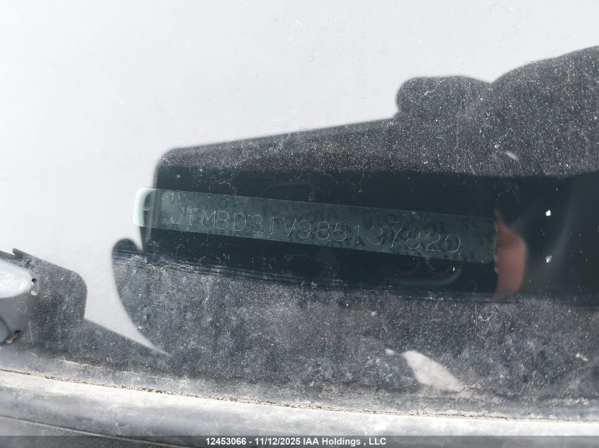 2008 Toyota Rav4 Limited VIN: JTMBD31V985137820 Lot: 12453066