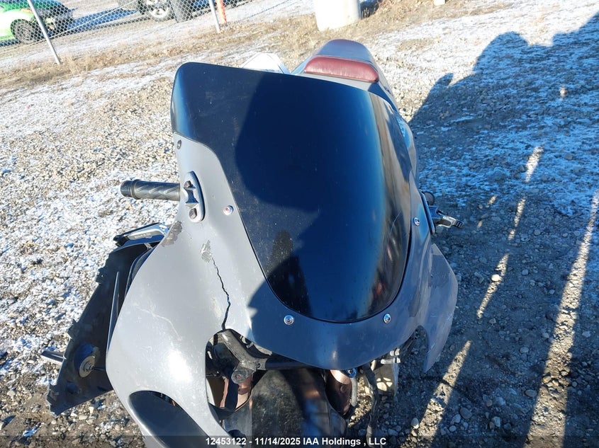 JS1GR7HA612102199 2001 SUZUKI GSX-R photo no. 13