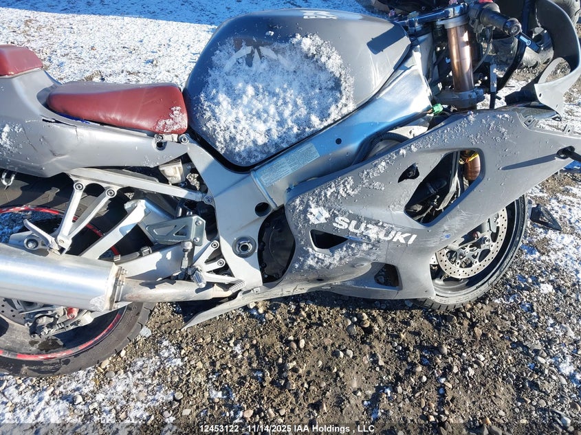 JS1GR7HA612102199 2001 SUZUKI GSX-R photo no. 8