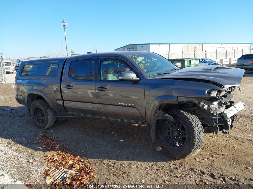 3TYDZ5BN6NT015916 2022 TOYOTA TACOMA photo no. 11