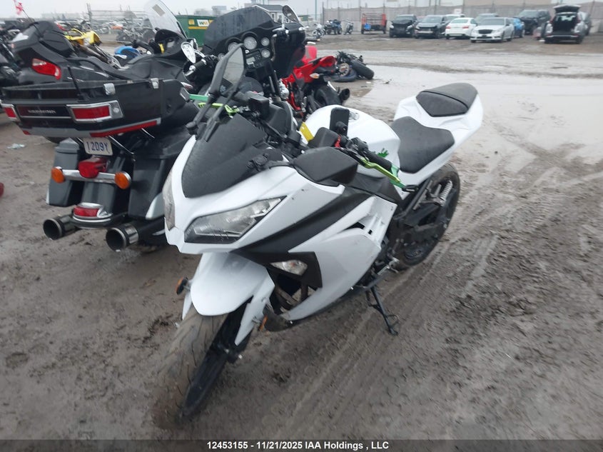 JKAEX8A12FDA20370 2015 KAWASAKI NINJA photo no. 2