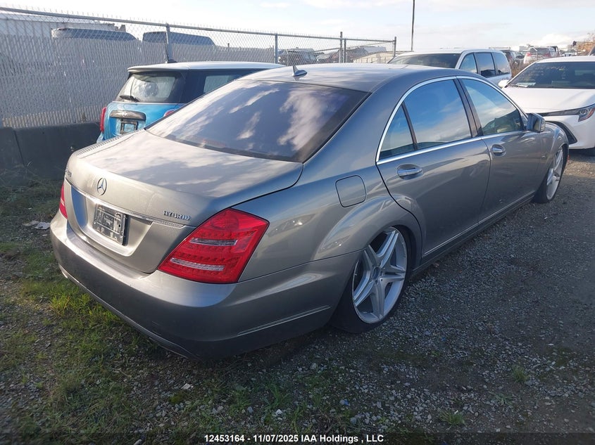 WDDNG9FB5AA289053 2010 MERCEDES-BENZ  photo no. 4