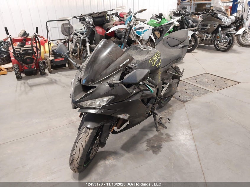 JKBZXJG1XKA003238 2019 KAWASAKI ZX photo no. 2