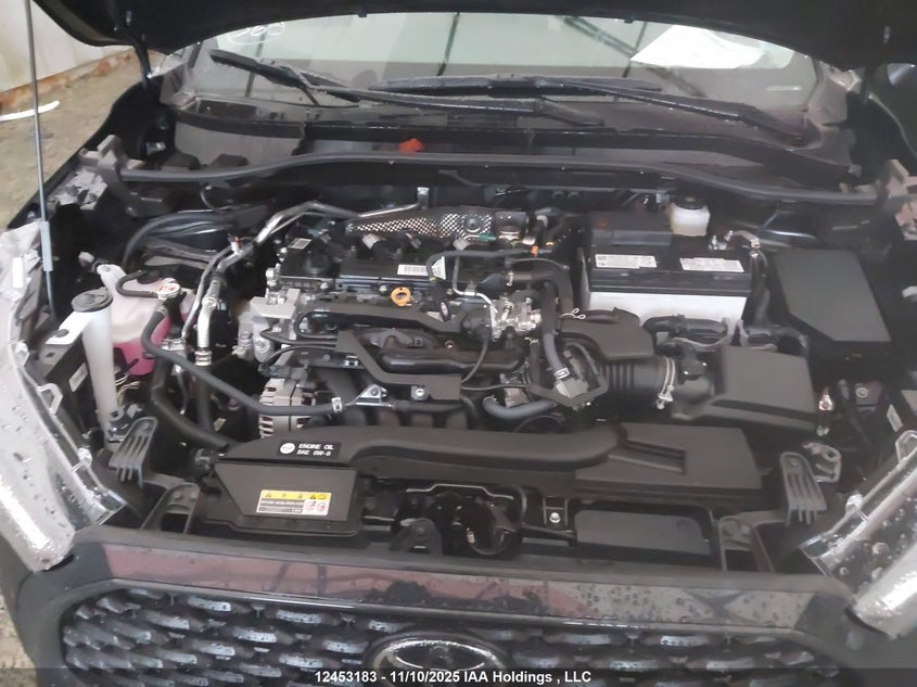 7MUAAABG8SV147190 2025 TOYOTA COROLLA CROSS photo no. 10