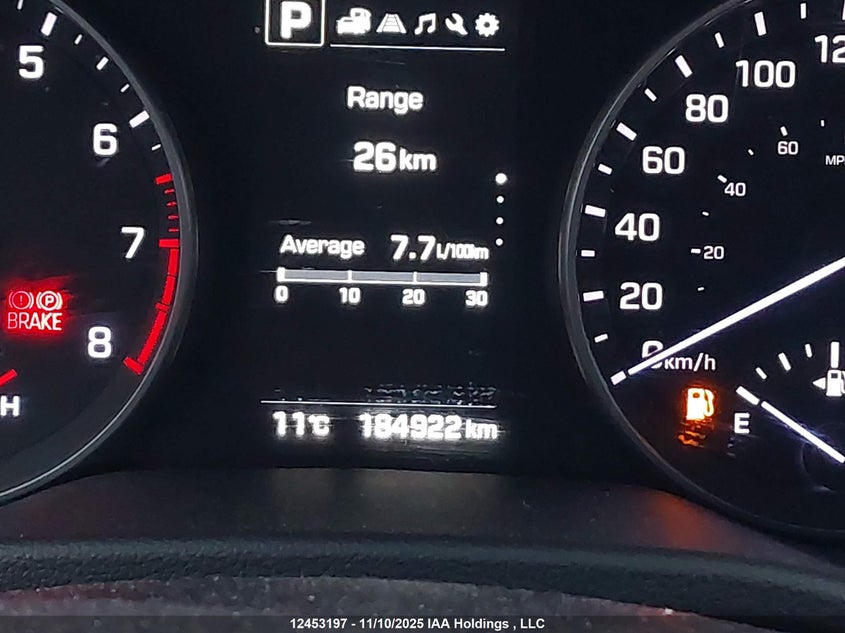 KMHD84LF1HU293800 2017 HYUNDAI ELANTRA photo no. 7