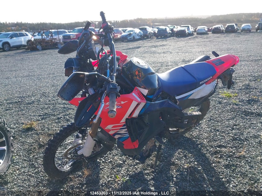 MLHND1661S5400132 2025 HONDA CRF photo no. 2