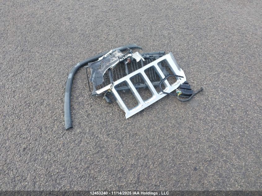 2017 Ford Escape VIN: 1FMCU9G98HUB63361 Lot: 12453240