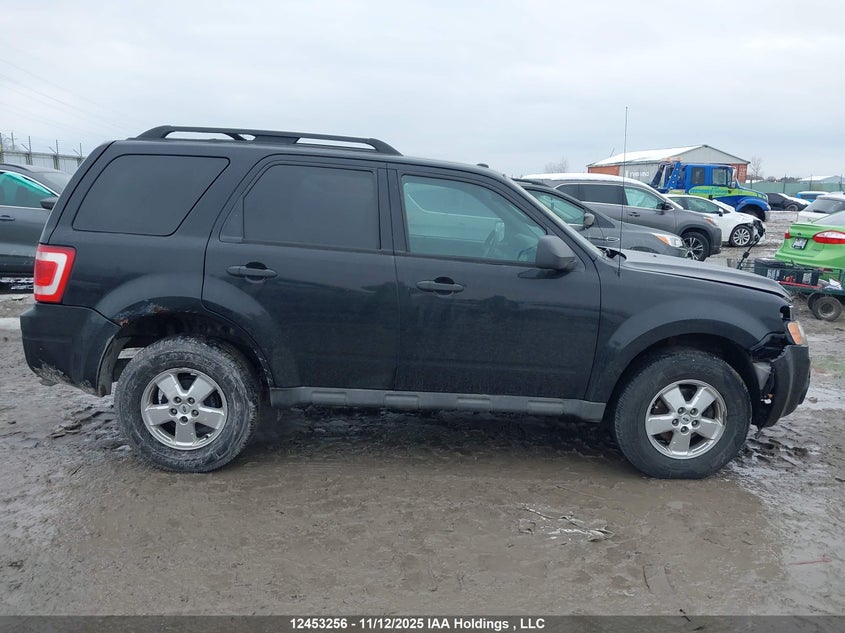1FMCU03789KB53197 2009 FORD ESCAPE photo no. 14