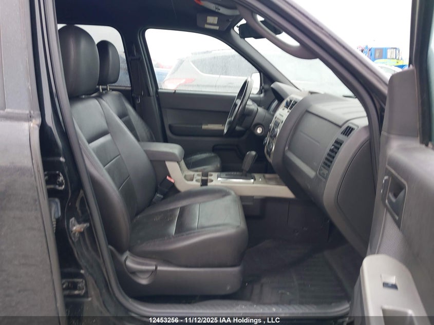 1FMCU03789KB53197 2009 FORD ESCAPE photo no. 5