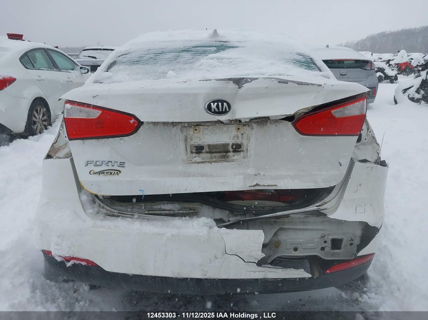 2016 Kia Forte VIN: KNAFX4A6XG5492823 Lot: 12453303