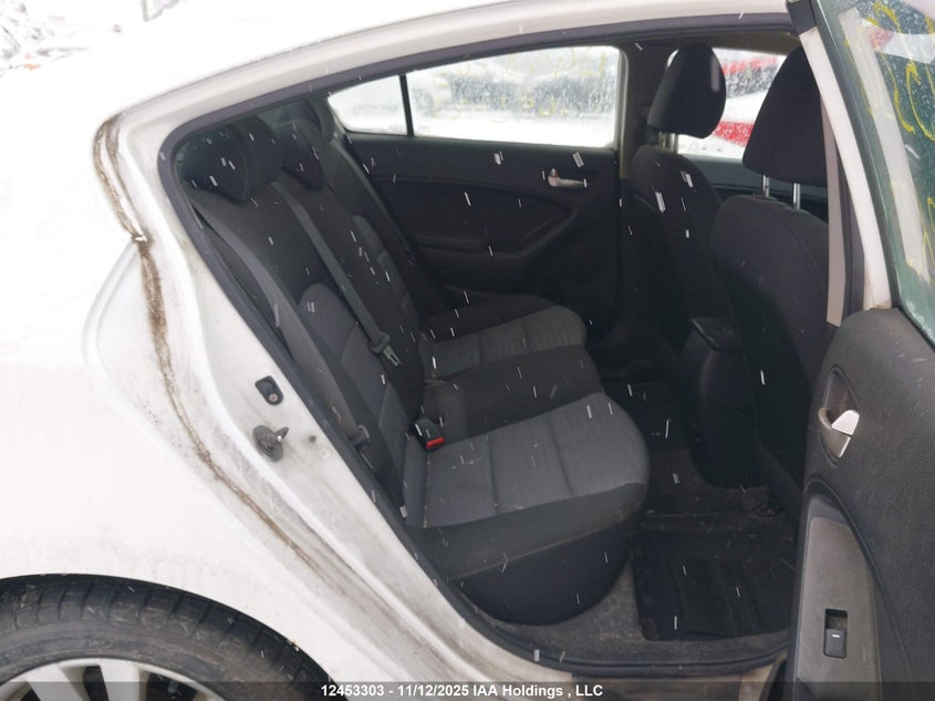 2016 Kia Forte VIN: KNAFX4A6XG5492823 Lot: 12453303