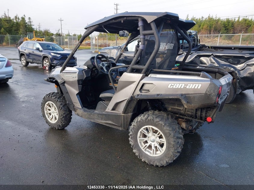 3JBKPXN13EJ000081 2014 CAN-AM/ BRP COMMANDER photo no. 3
