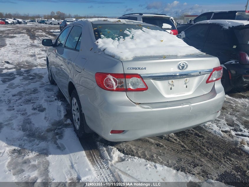2T1BU4EE3DC035328 2013 TOYOTA COROLLA photo no. 3