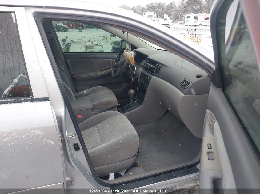2T1BR32E76C561173 2006 TOYOTA COROLLA photo no. 5