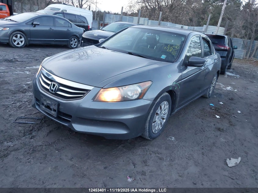 1HGCP2F34CA190763 2012 HONDA ACCORD photo no. 2