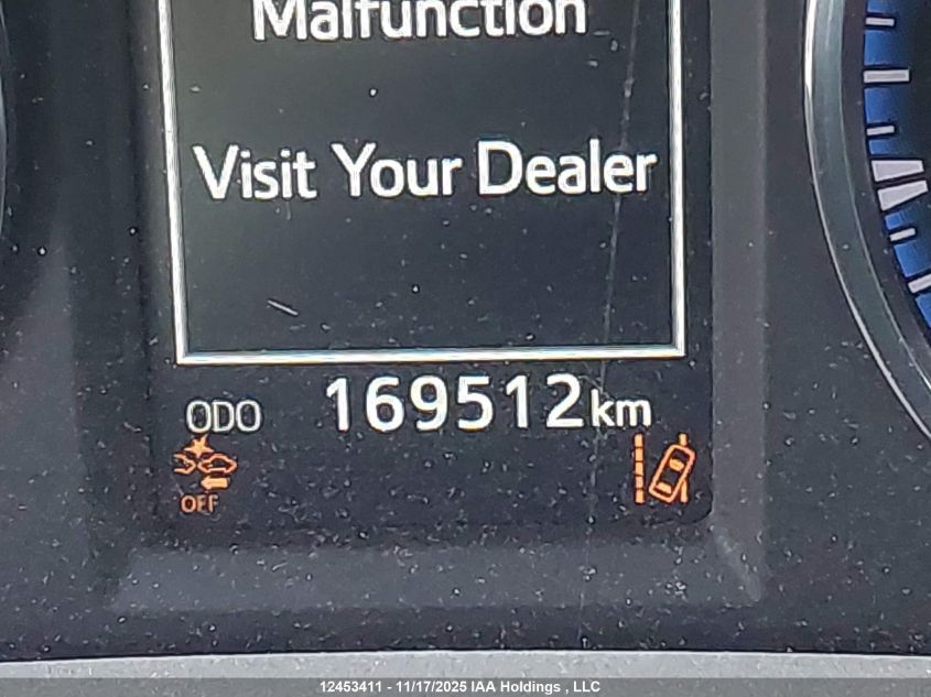 2017 Toyota Rav4 Le VIN: 2T3BFREV3HW597040 Lot: 12453411