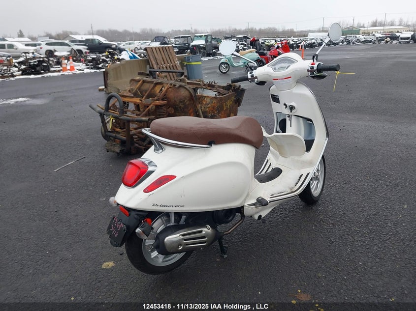 ZAPCA06BXN5105477 2022 VESPA  photo no. 4