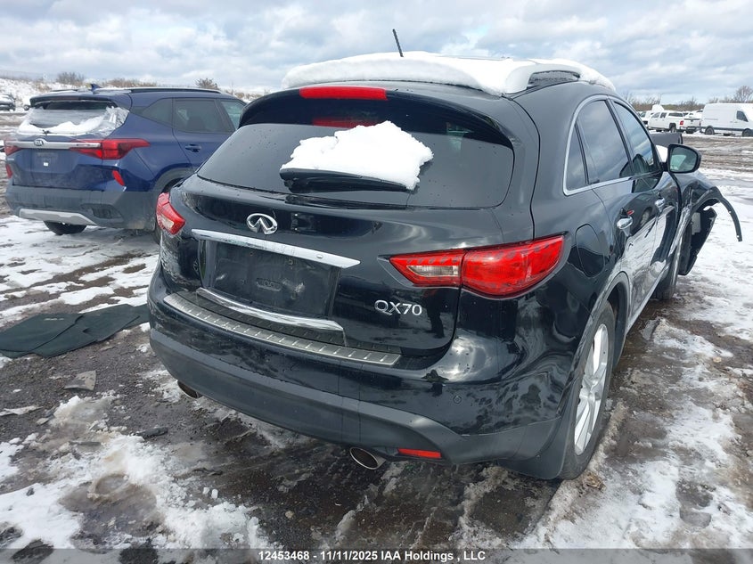 JN8CS1MW3GM400556 2016 INFINITI QX70 photo no. 4