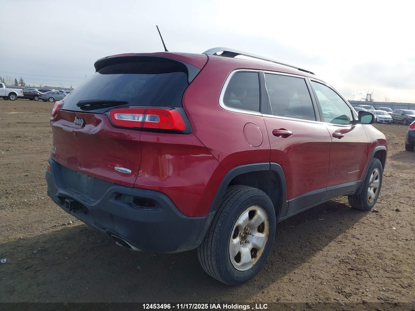 1C4PJMCS4FW615866 2015 JEEP CHEROKEE photo no. 4