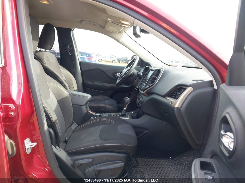 1C4PJMCS4FW615866 2015 JEEP CHEROKEE photo no. 5