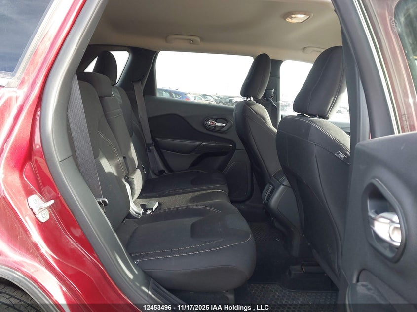 1C4PJMCS4FW615866 2015 JEEP CHEROKEE photo no. 8