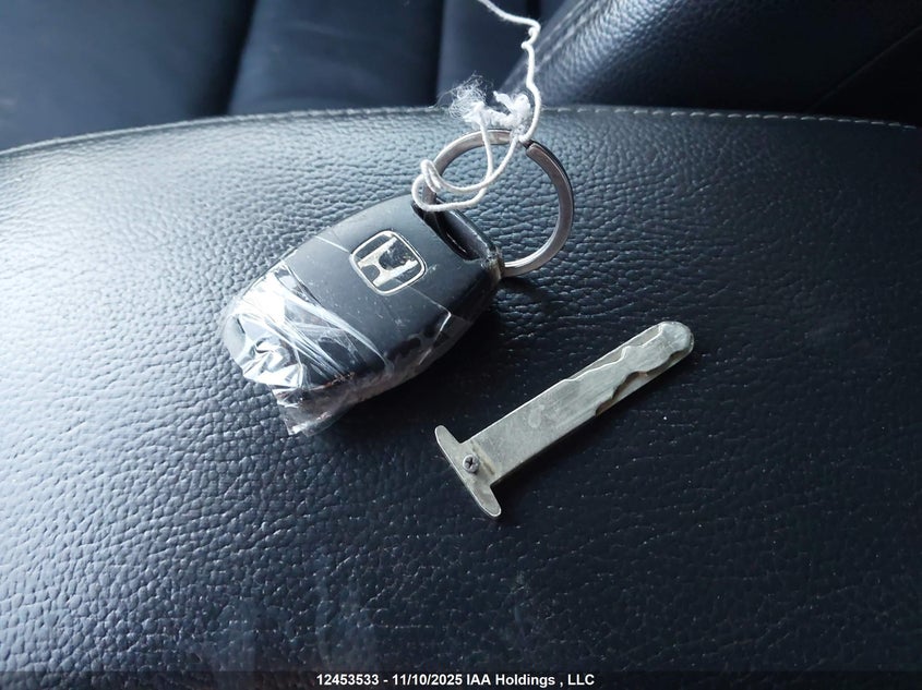 2013 Honda Civic Touring VIN: 2HGFB2F71DH028266 Lot: 12453533