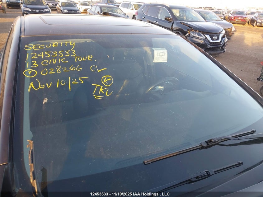 2013 Honda Civic Touring VIN: 2HGFB2F71DH028266 Lot: 12453533