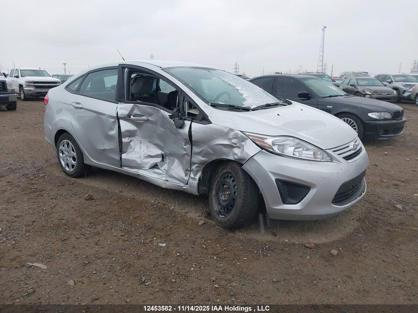 3FADP4AJ1DM206366 2013 FORD FIESTA photo no. 4