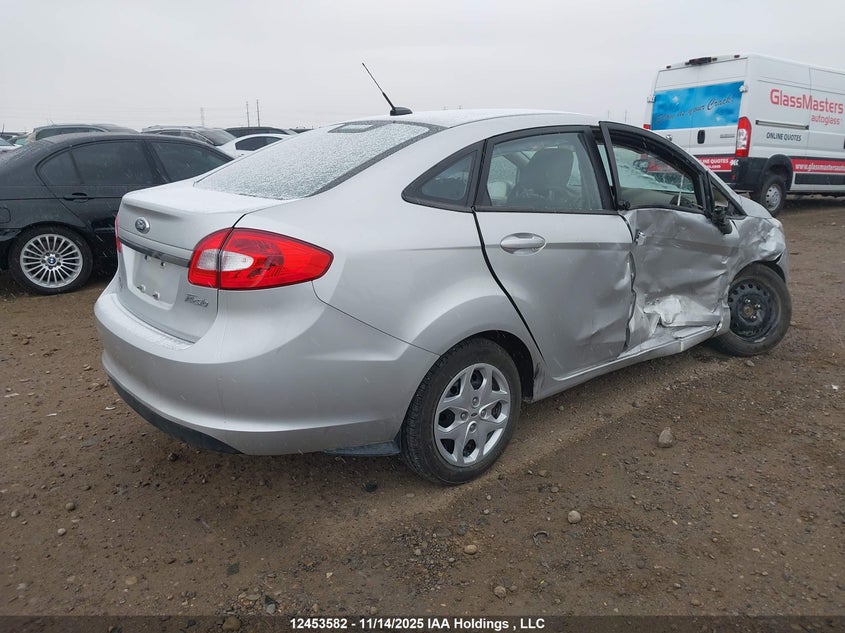3FADP4AJ1DM206366 2013 FORD FIESTA photo no. 4
