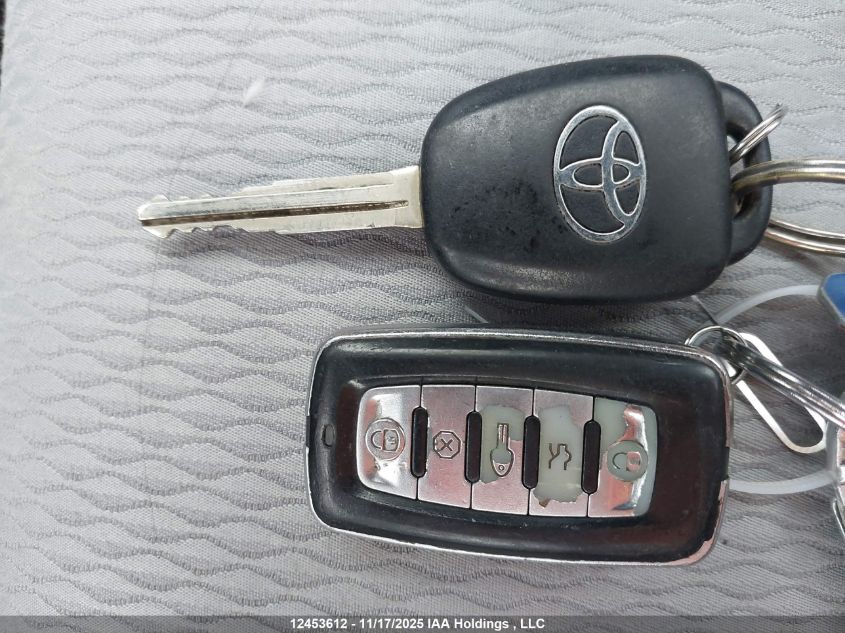 2016 Toyota Corolla Le VIN: 2T1BURHE3GC664049 Lot: 12453612