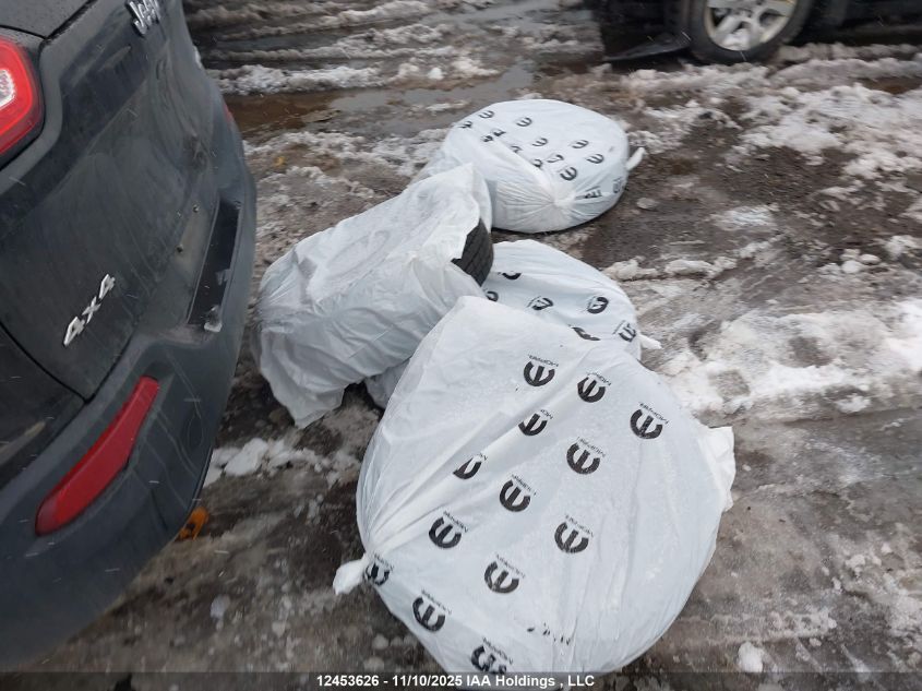 2015 Jeep Cherokee Latitude VIN: 1C4PJMCS5FW508857 Lot: 12453626