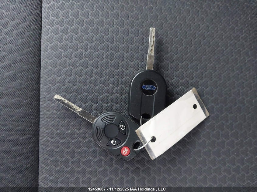 1FMCU0GD7JUD32601 2018 FORD ESCAPE photo no. 11