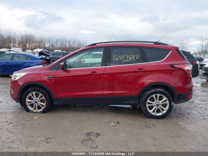 1FMCU0GD7JUD32601 2018 FORD ESCAPE photo no. 14