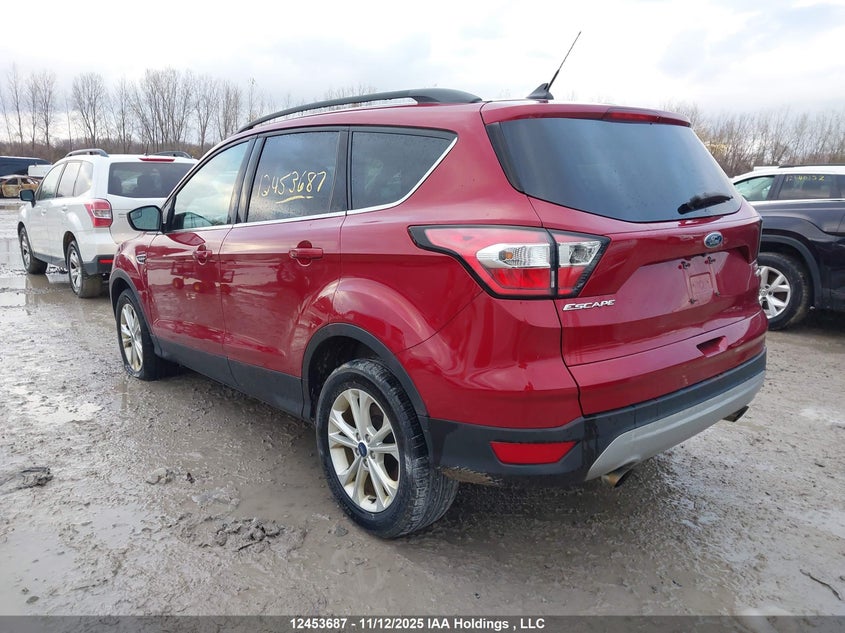 1FMCU0GD7JUD32601 2018 FORD ESCAPE photo no. 3