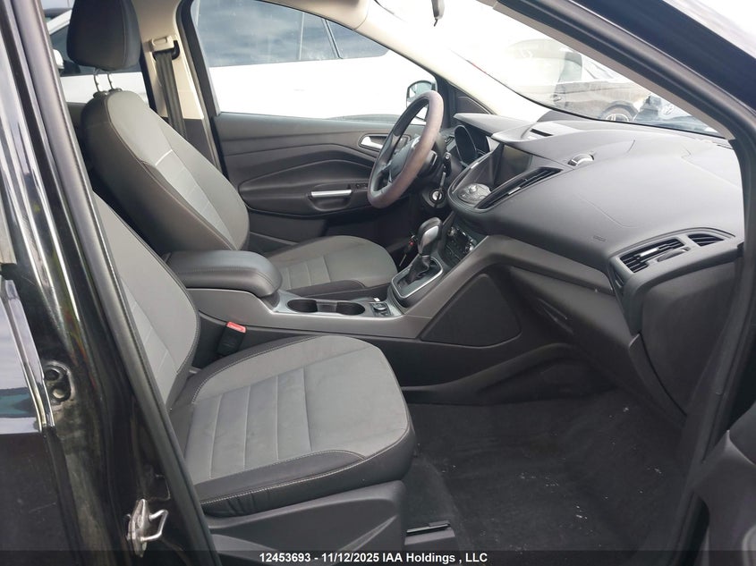 1FMCU0GX4DUP27819 2013 FORD ESCAPE photo no. 5