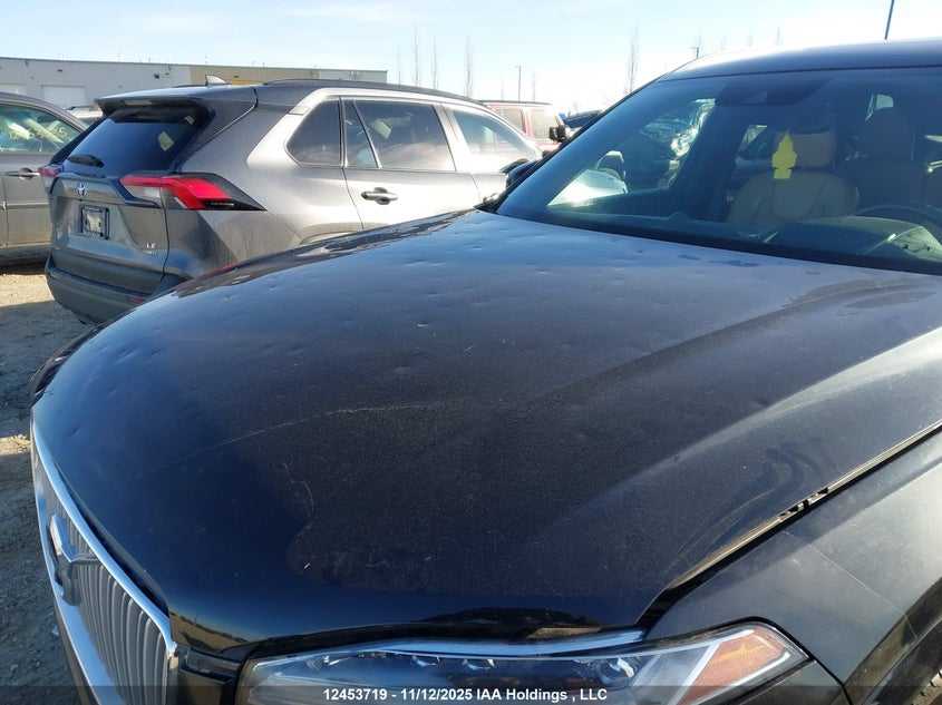 2016 Volvo Xc90 T6 First Edition VIN: YV4A22PN2G1001776 Lot: 12453719