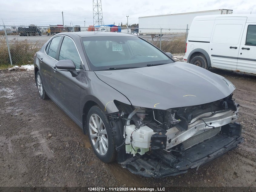 4T1B11HK5JU056989 2018 TOYOTA CAMRY photo no. 5