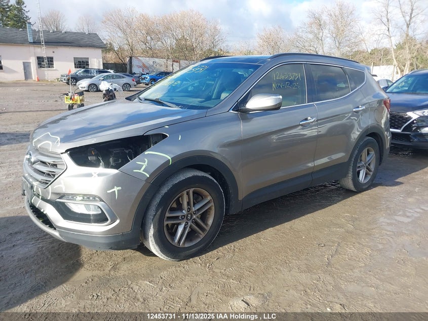 5NMZUDLB6JH061466 2018 HYUNDAI SANTA FE photo no. 2