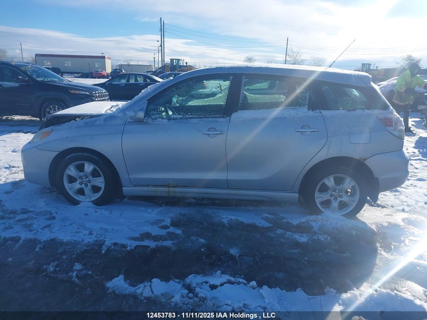 2005 Toyota Corolla Matrix Xr VIN: 2T1KR32E95C885742 Lot: 12453783