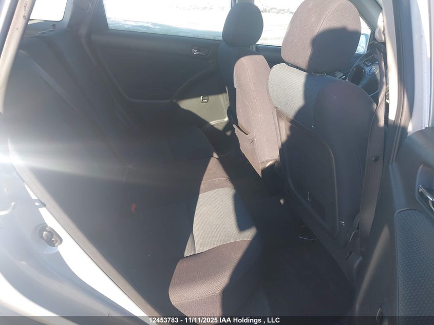 2005 Toyota Corolla Matrix Xr VIN: 2T1KR32E95C885742 Lot: 12453783