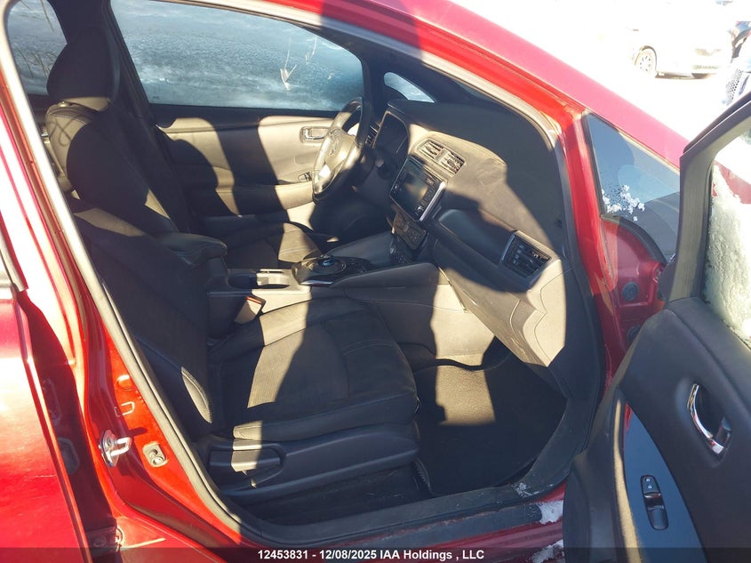 1N4AZ1CP8JC314848 2018 NISSAN LEAF photo no. 5