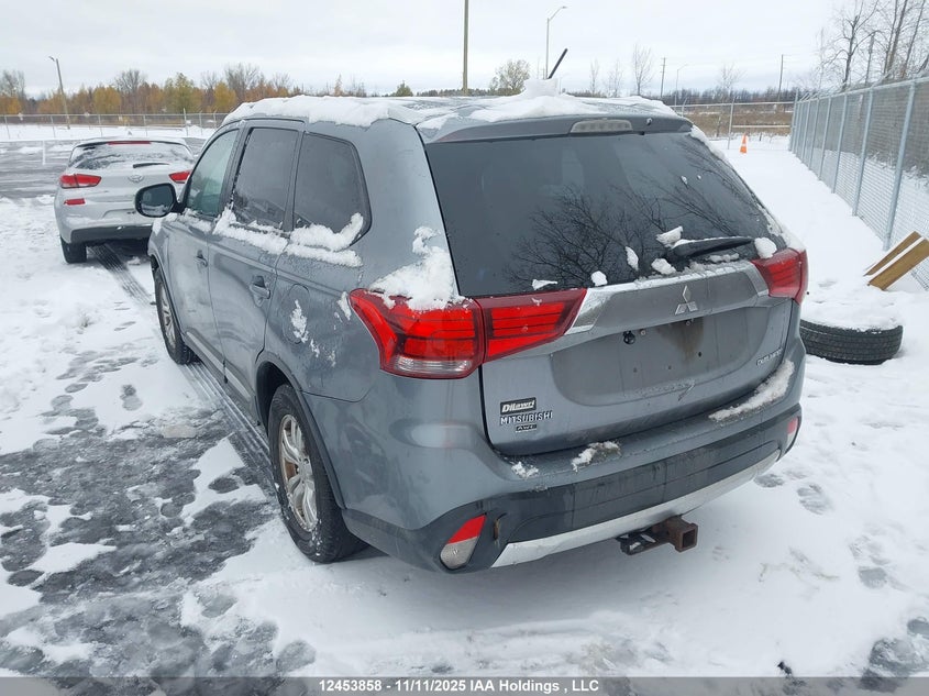 JA4JZ3AX0GZ601965 2016 MITSUBISHI OUTLANDER photo no. 3