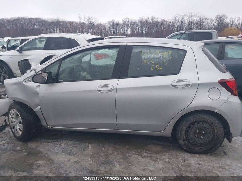 VNKKTUD37HA086013 2017 TOYOTA YARIS photo no. 14