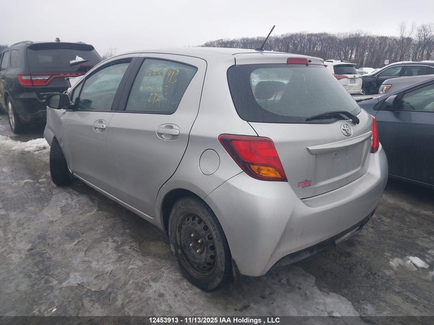 VNKKTUD37HA086013 2017 TOYOTA YARIS photo no. 3